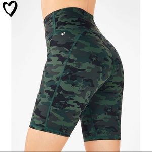 NWT Fabletics High-Waisted Printed Bike Shorts size XS